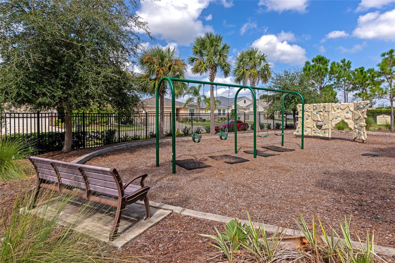 DEL TIERRA PH II - Residential Lease