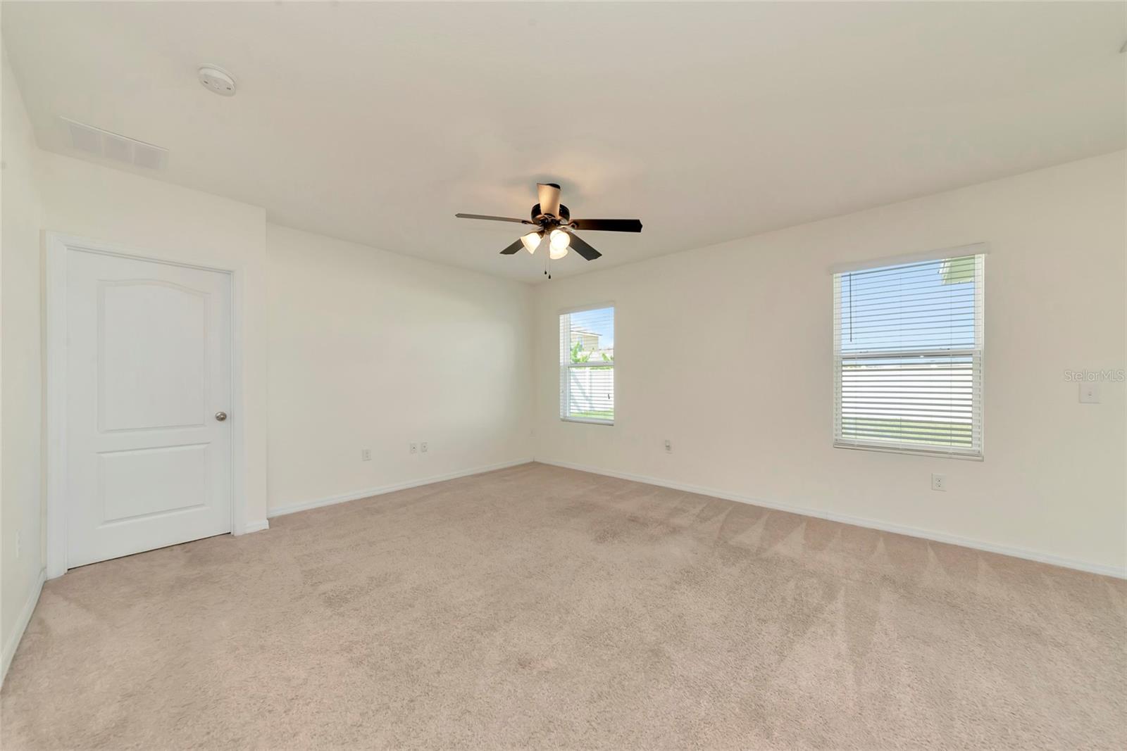 DEL TIERRA PH II - Residential Lease