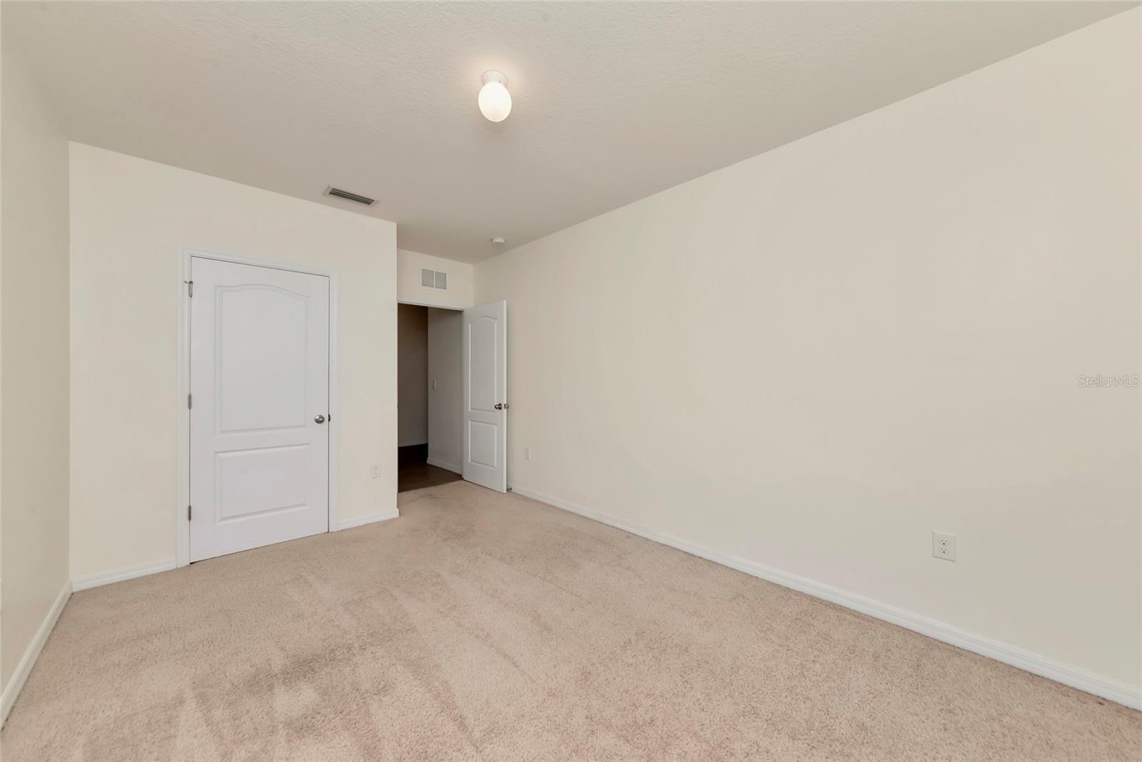 DEL TIERRA PH II - Residential Lease