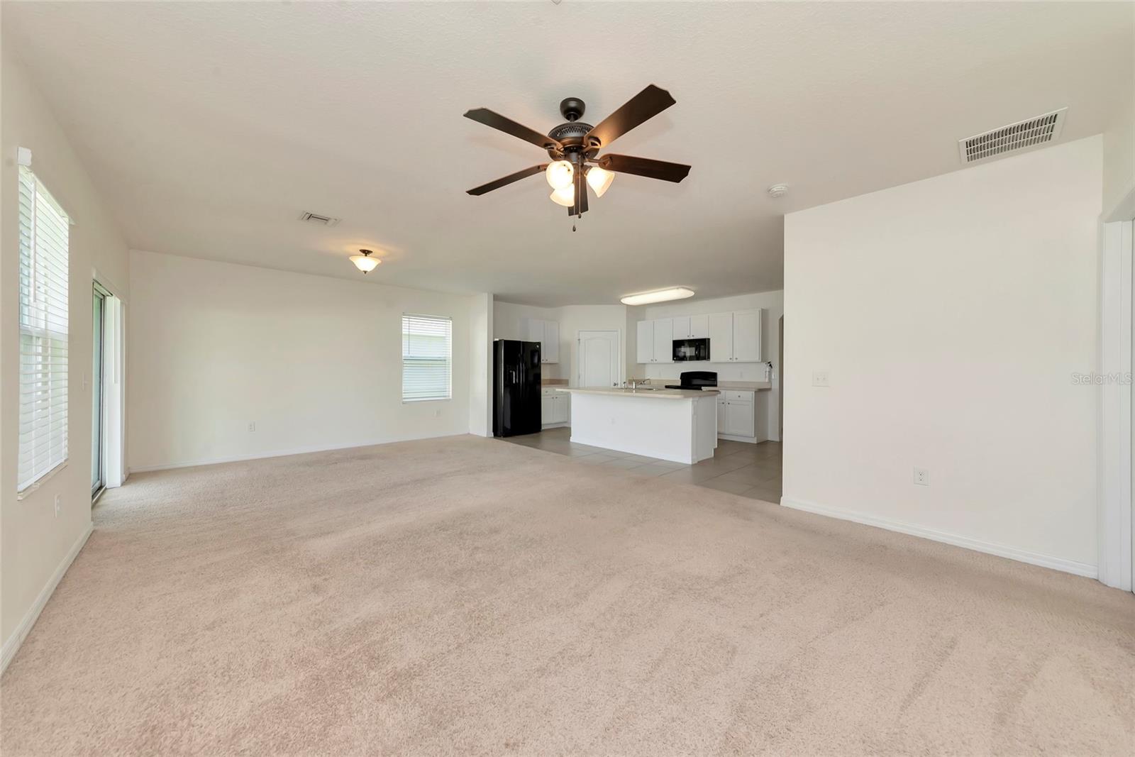 DEL TIERRA PH II - Residential Lease