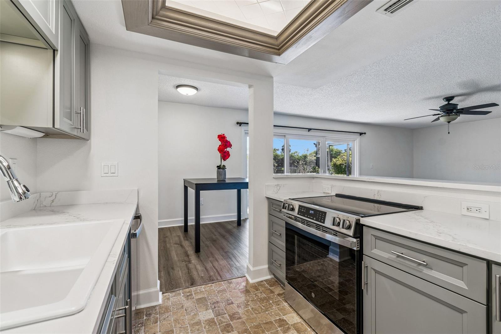 PEPPERTREE VILLAGE CONDOMINIUM - Residential