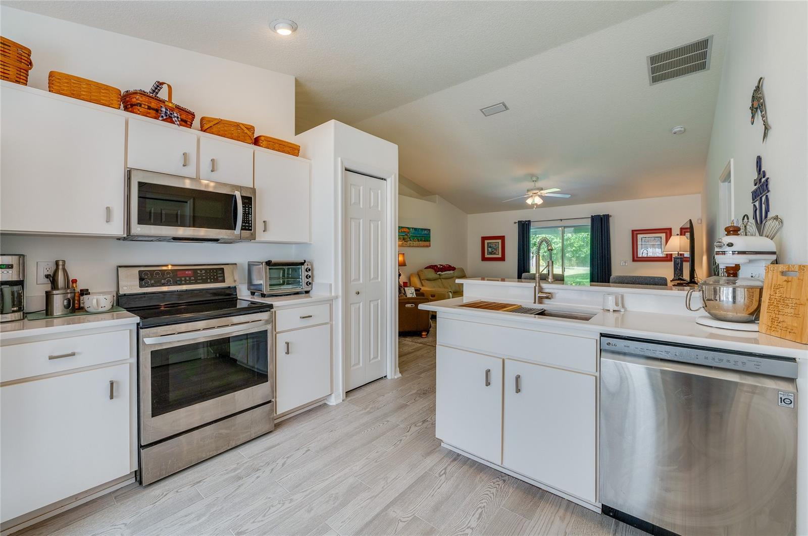 FOREST GROVE BUS CENTER - Residential