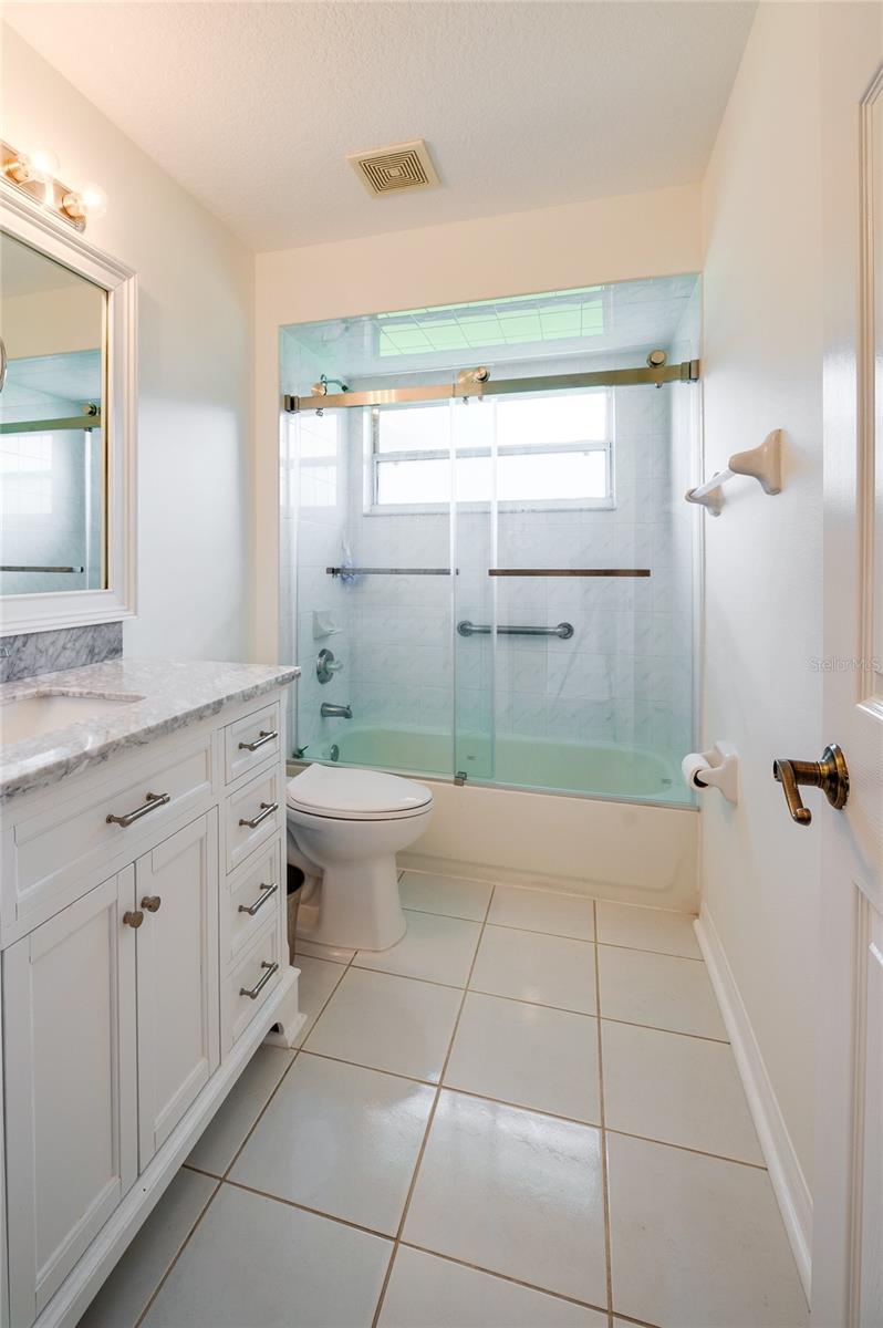 FOREST GROVE BUS CENTER - Residential