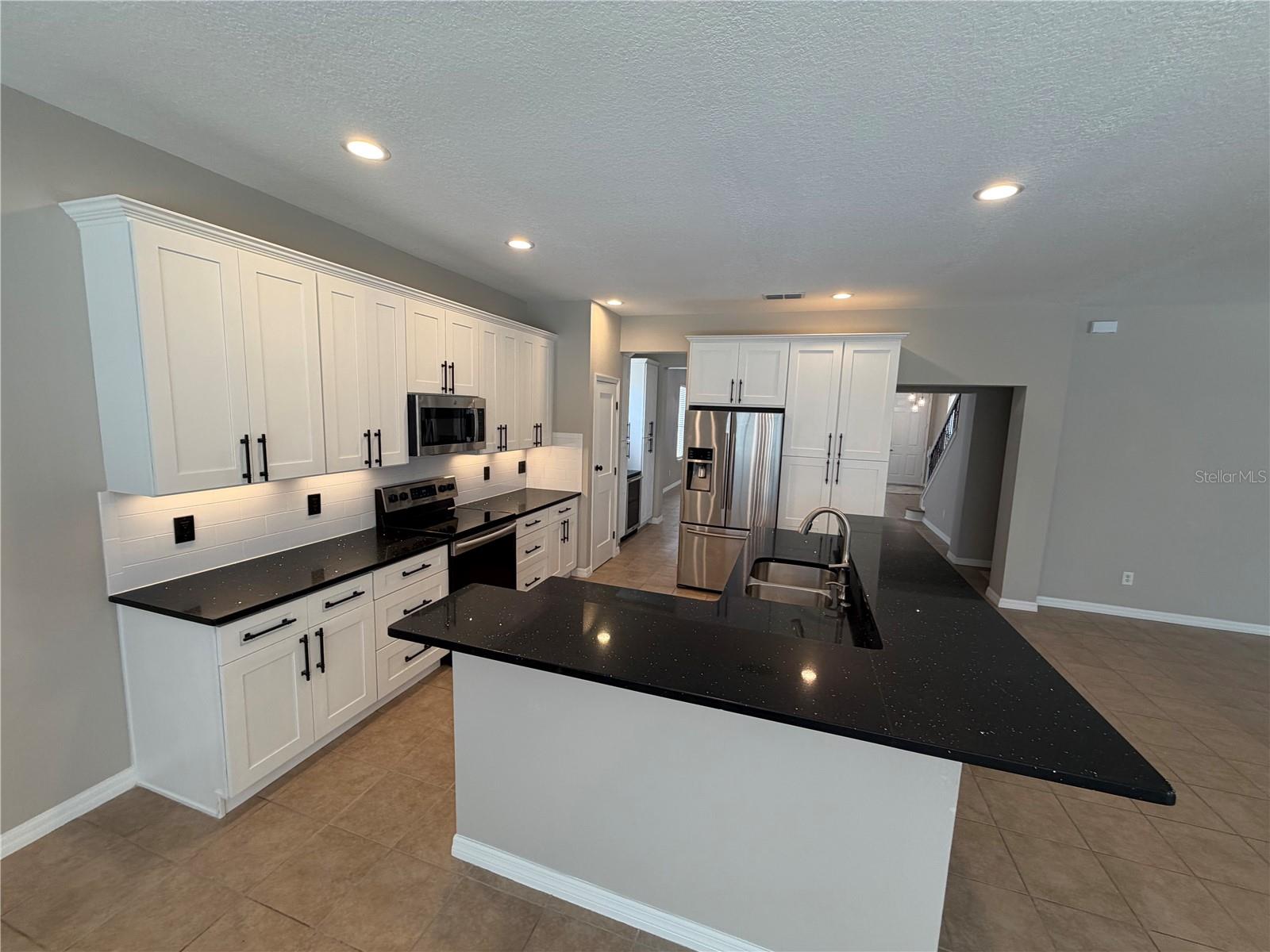 WATERSONG PH 01 - Residential