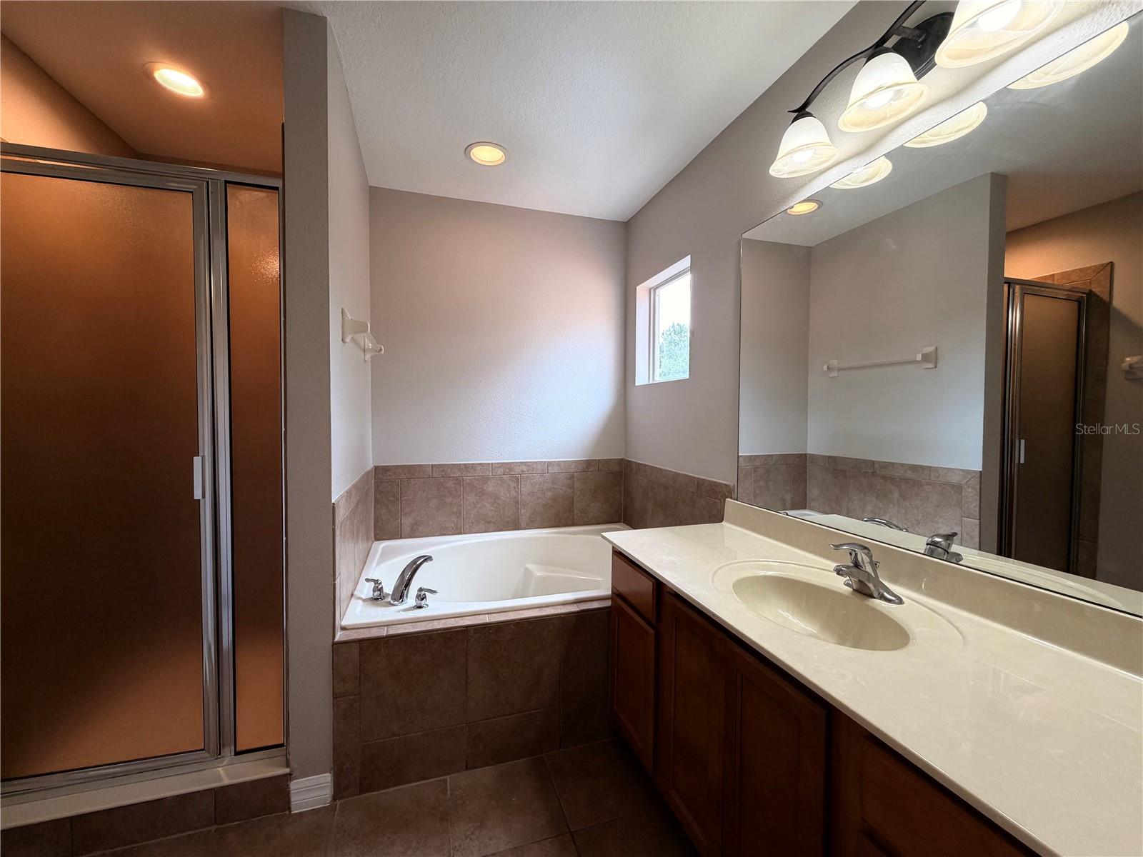 WATERSONG PH 01 - Residential