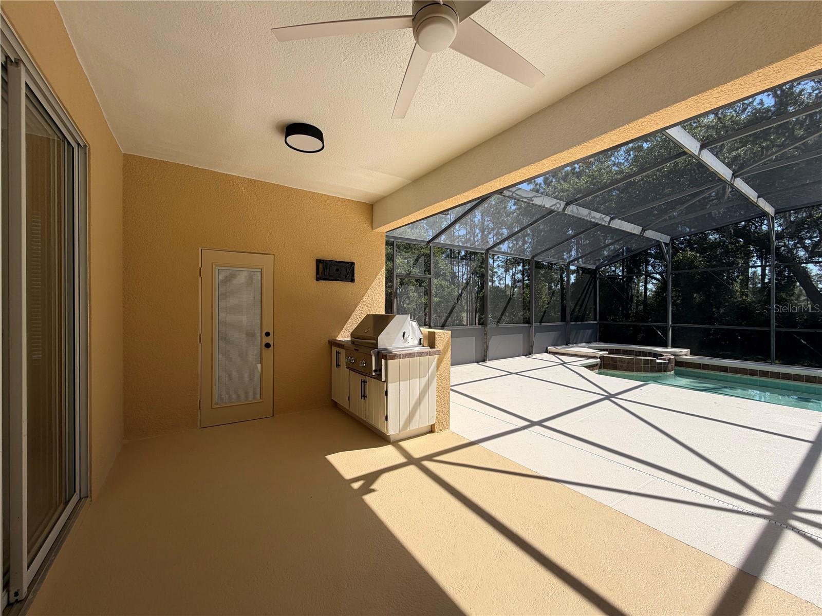 WATERSONG PH 01 - Residential