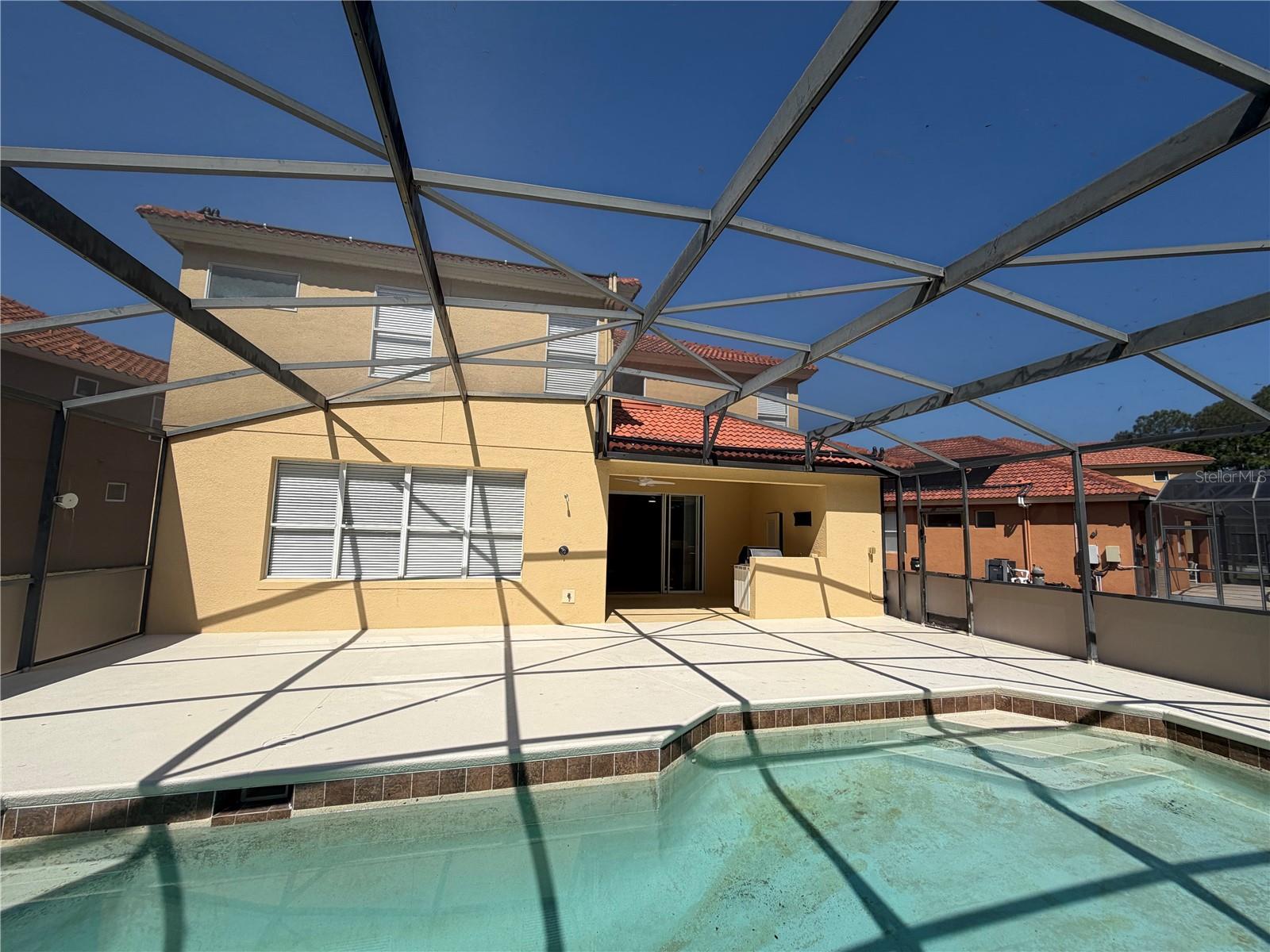 WATERSONG PH 01 - Residential