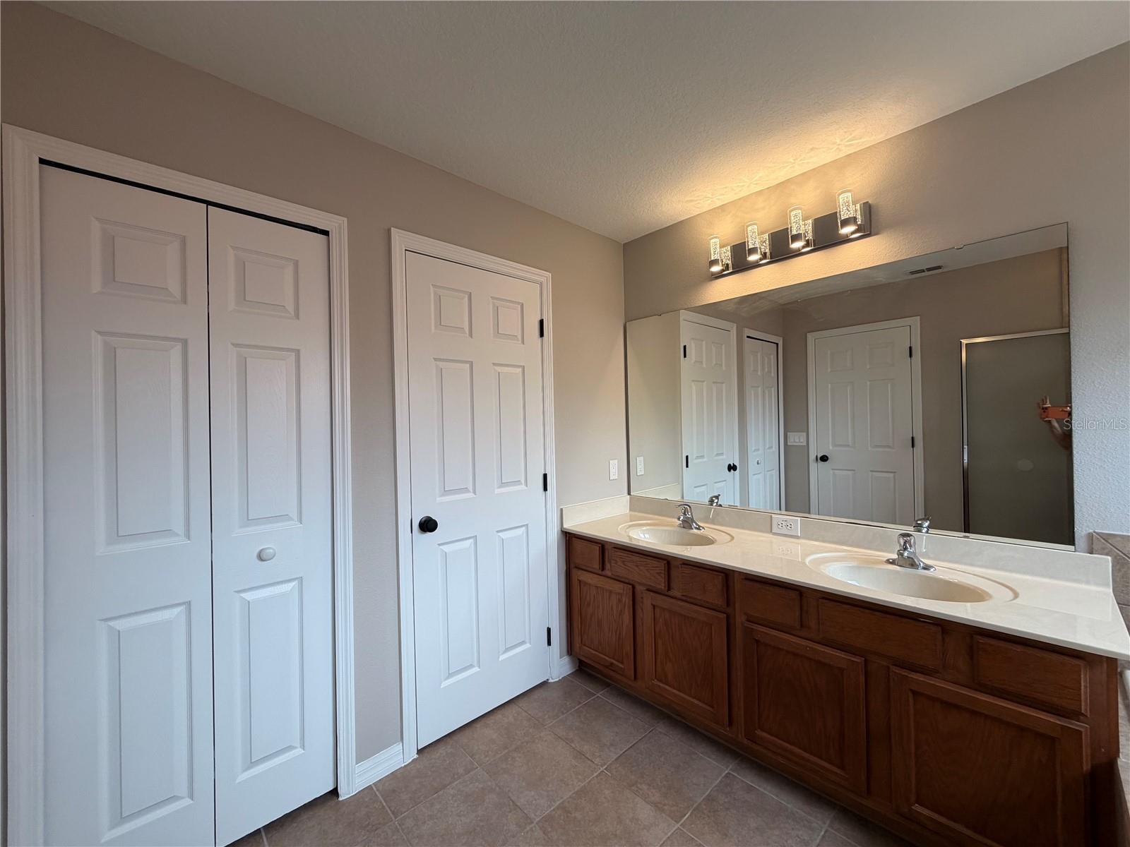 WATERSONG PH 01 - Residential