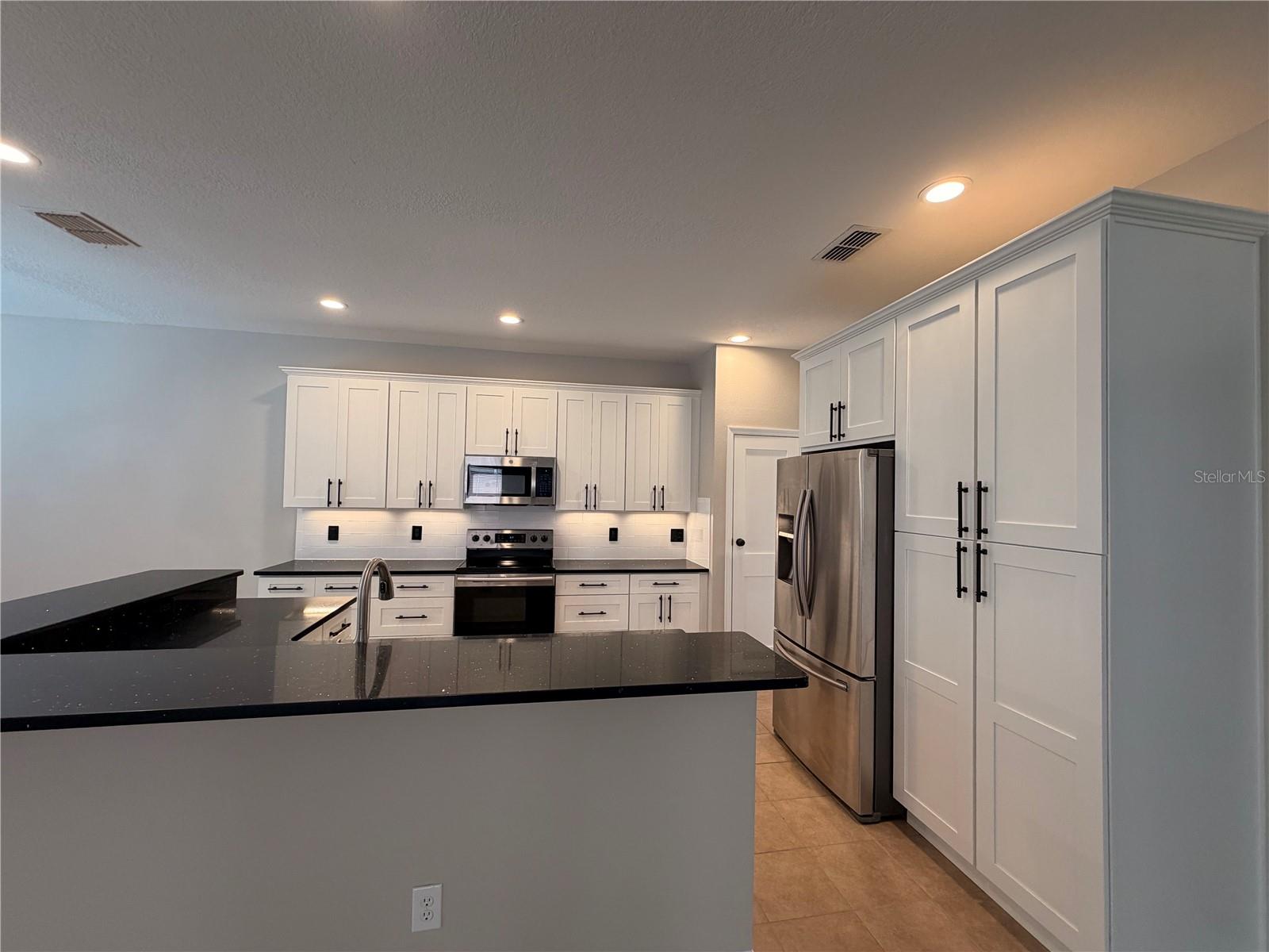 WATERSONG PH 01 - Residential