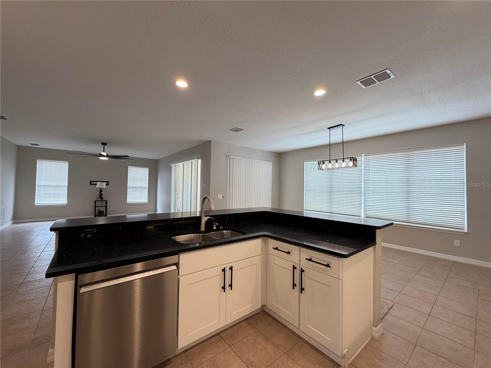 WATERSONG PH 01 - Residential