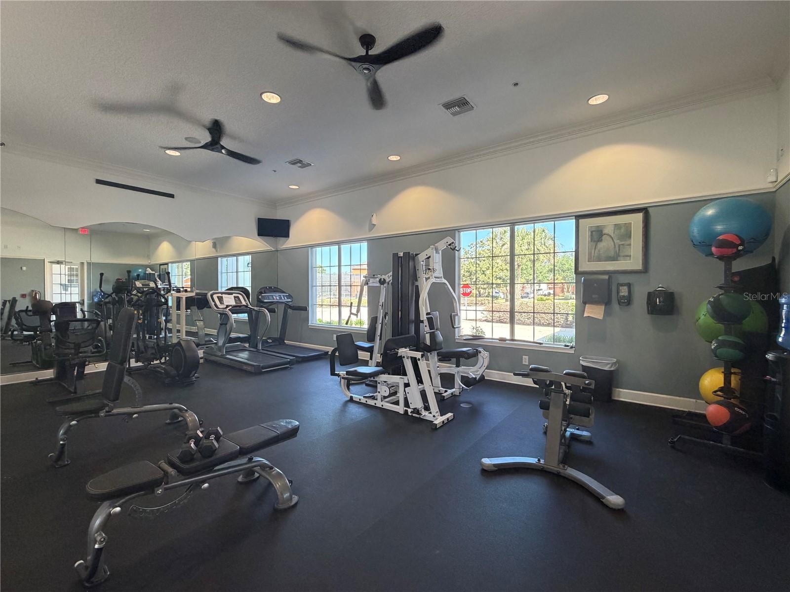 WATERSONG PH 01 - Residential