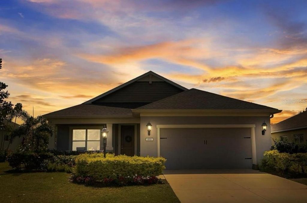 Photo of 4918 Mission Park Lane, Bradenton, FL 34211 (MLS # A4684441)