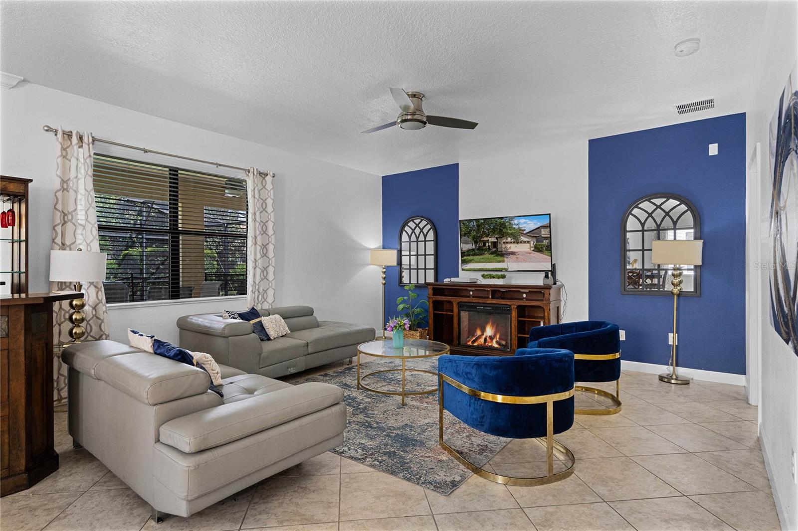 1424 MOON VALLEY DRIVE
