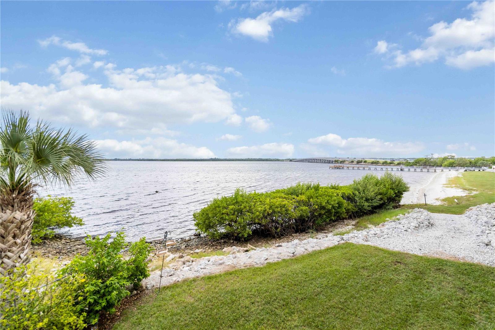 TARPON BAY PH 04 BLDG D - Residential