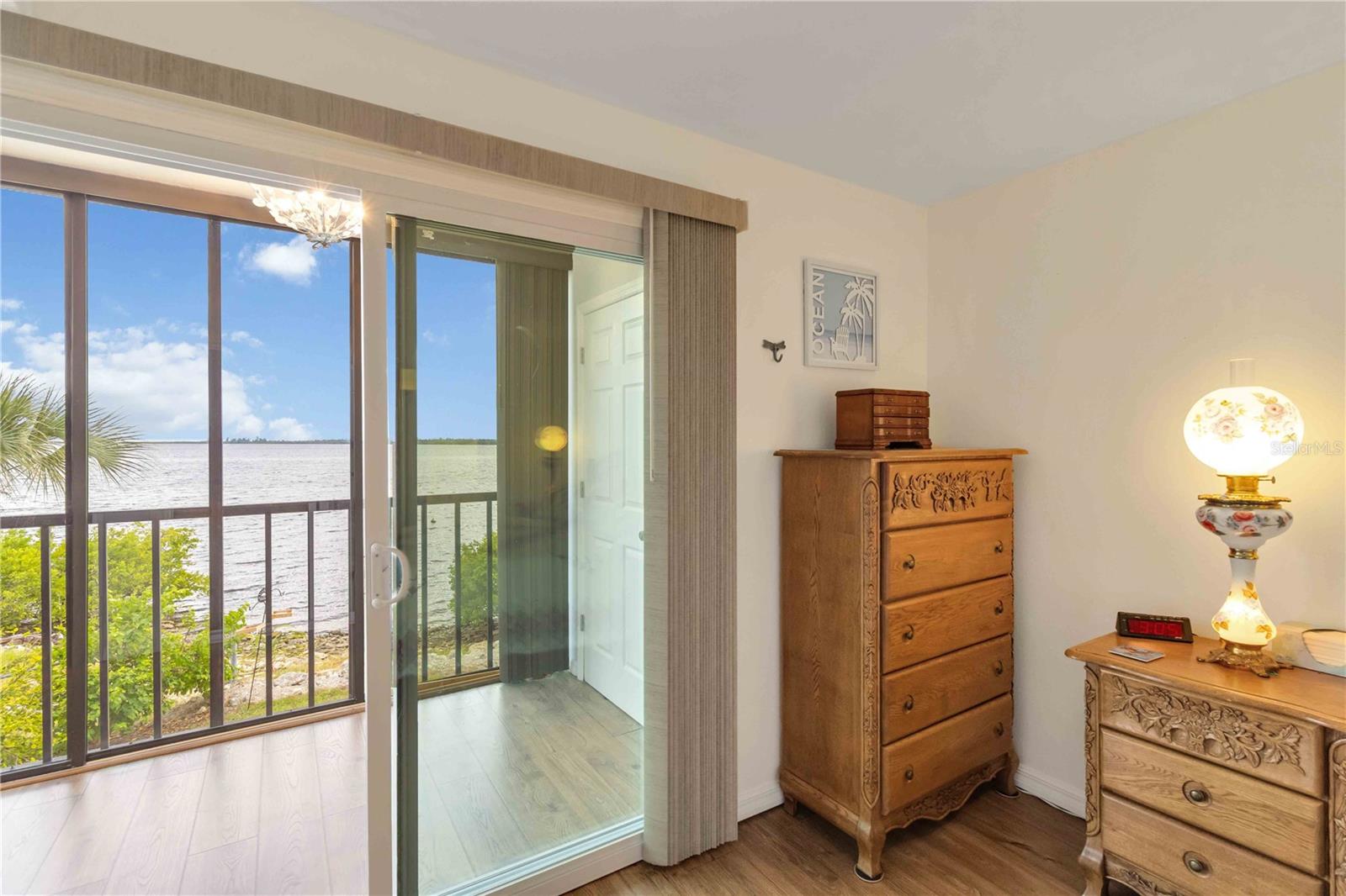 TARPON BAY PH 04 BLDG D - Residential