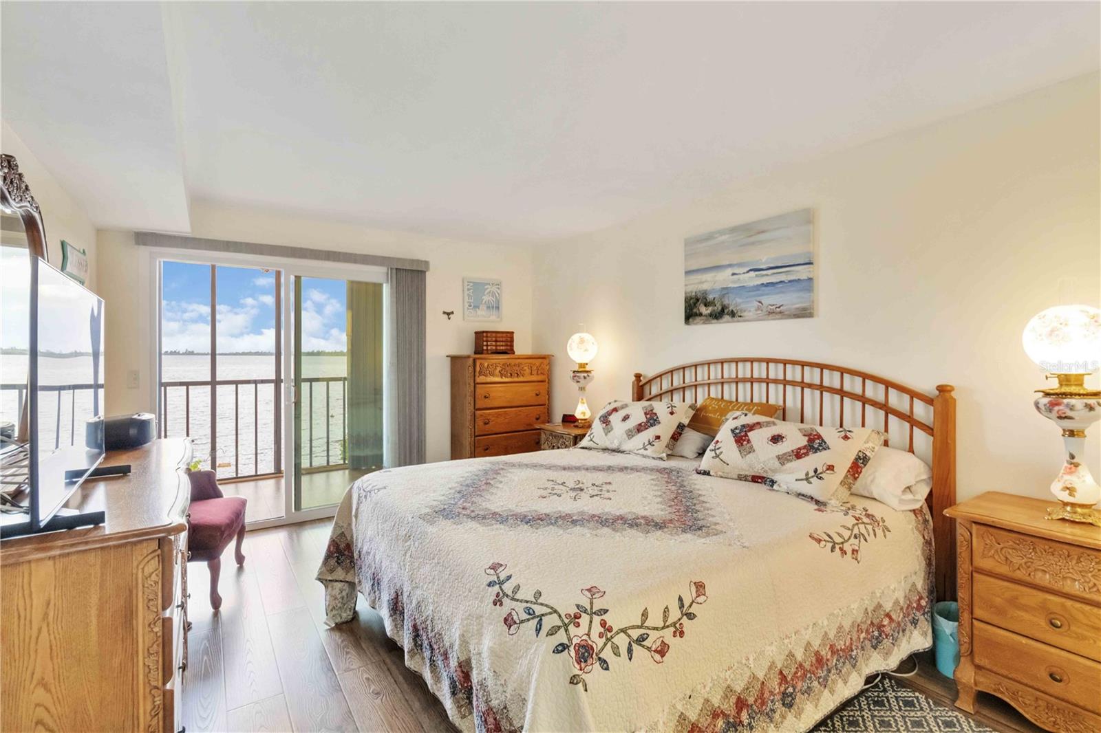 TARPON BAY PH 04 BLDG D - Residential