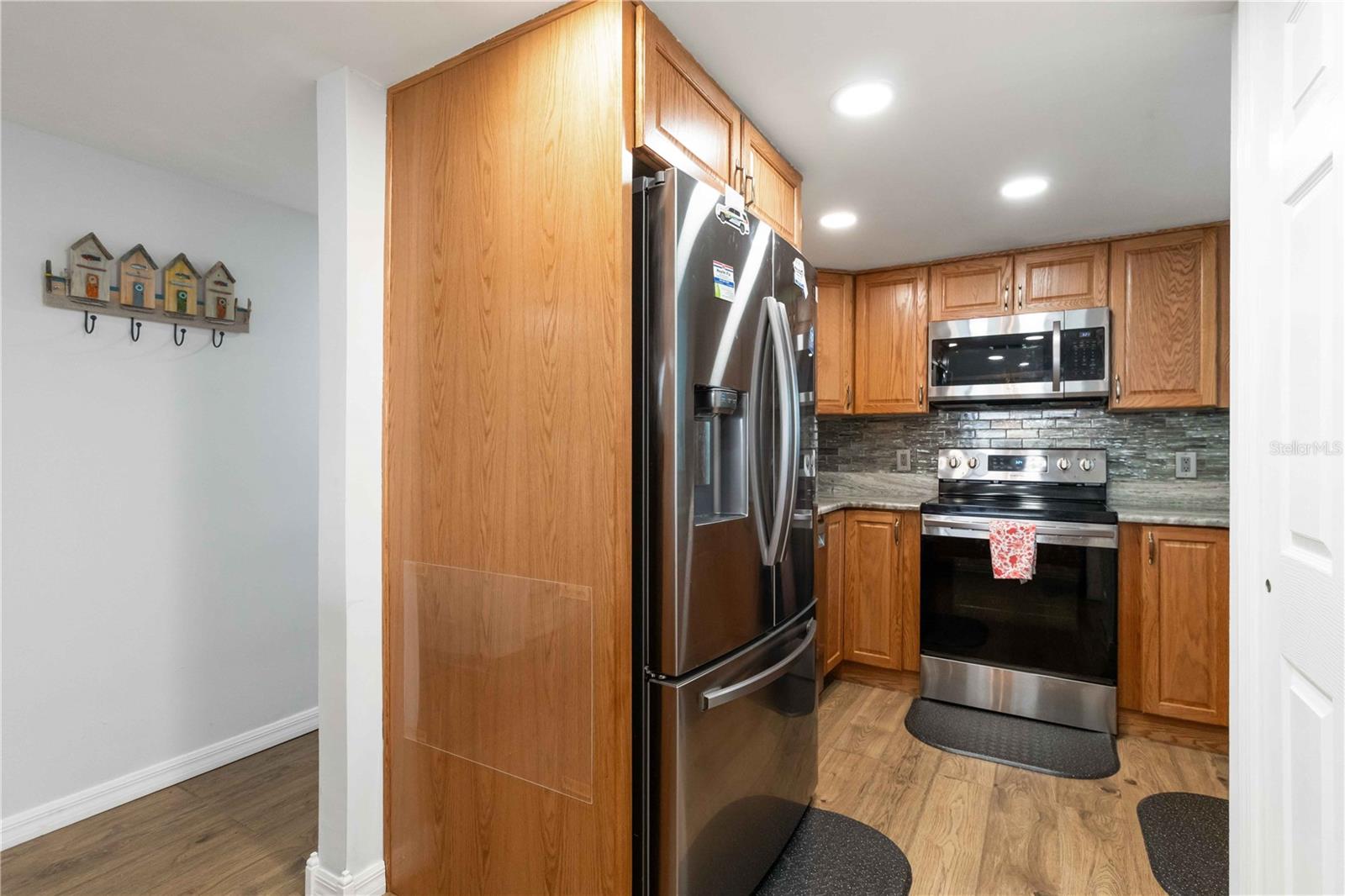 TARPON BAY PH 04 BLDG D - Residential