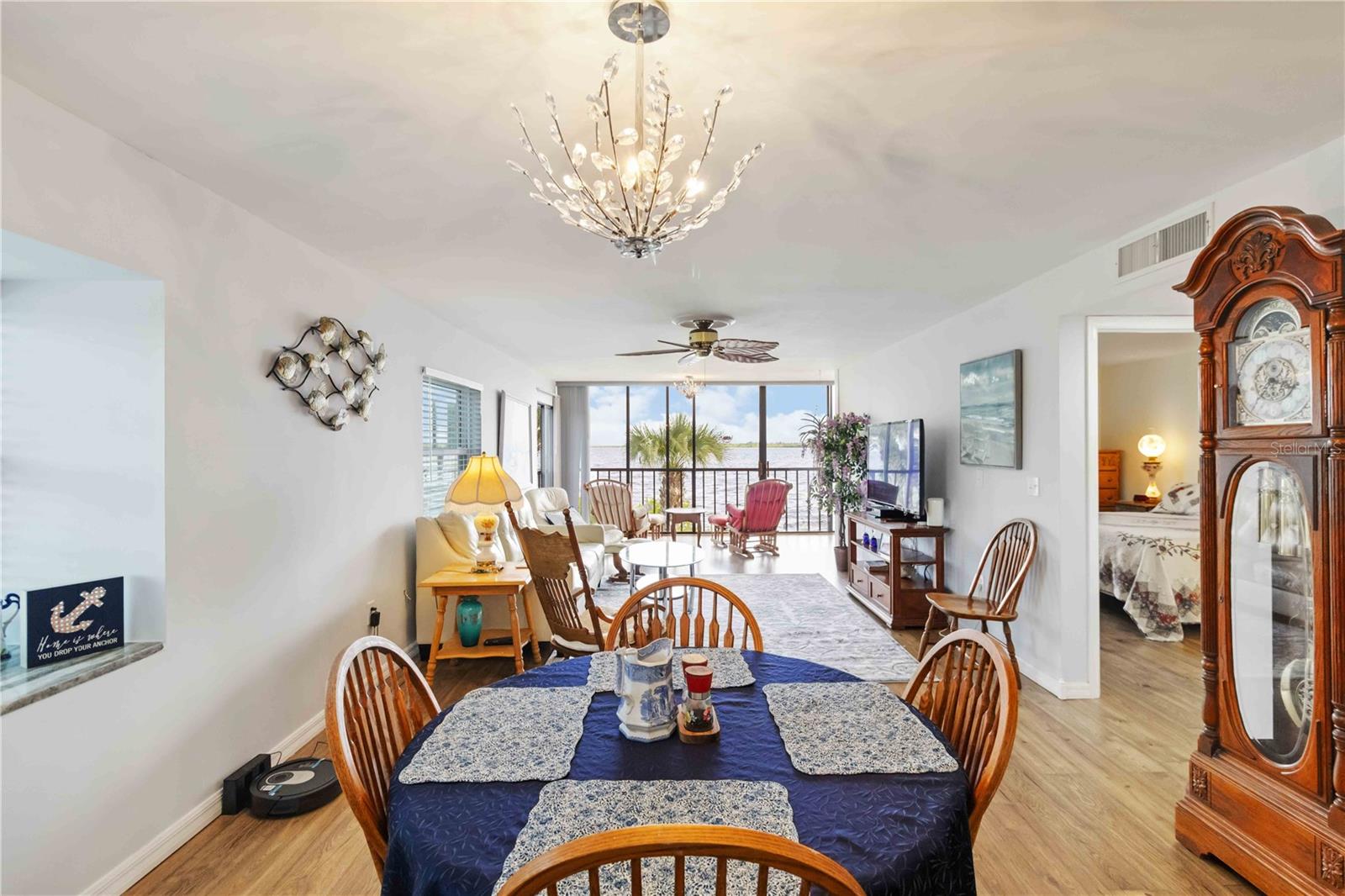 TARPON BAY PH 04 BLDG D - Residential