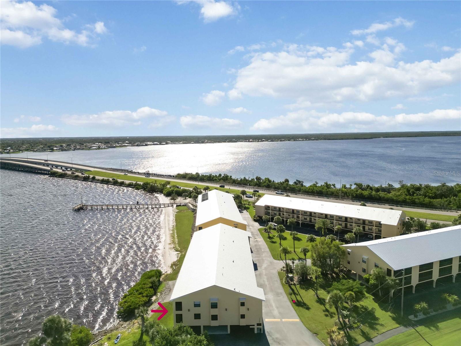 TARPON BAY PH 04 BLDG D - Residential