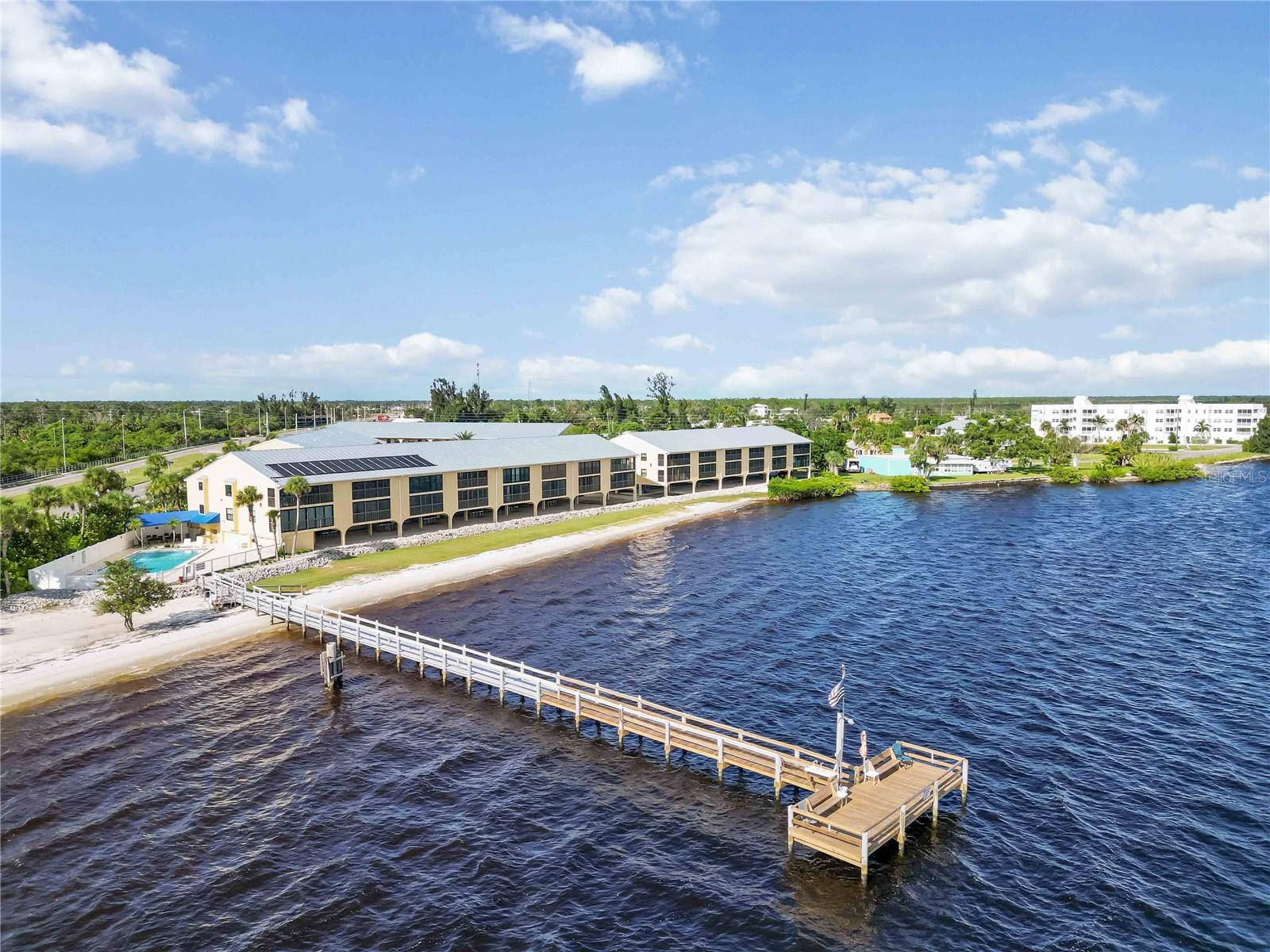 TARPON BAY PH 04 BLDG D - Residential