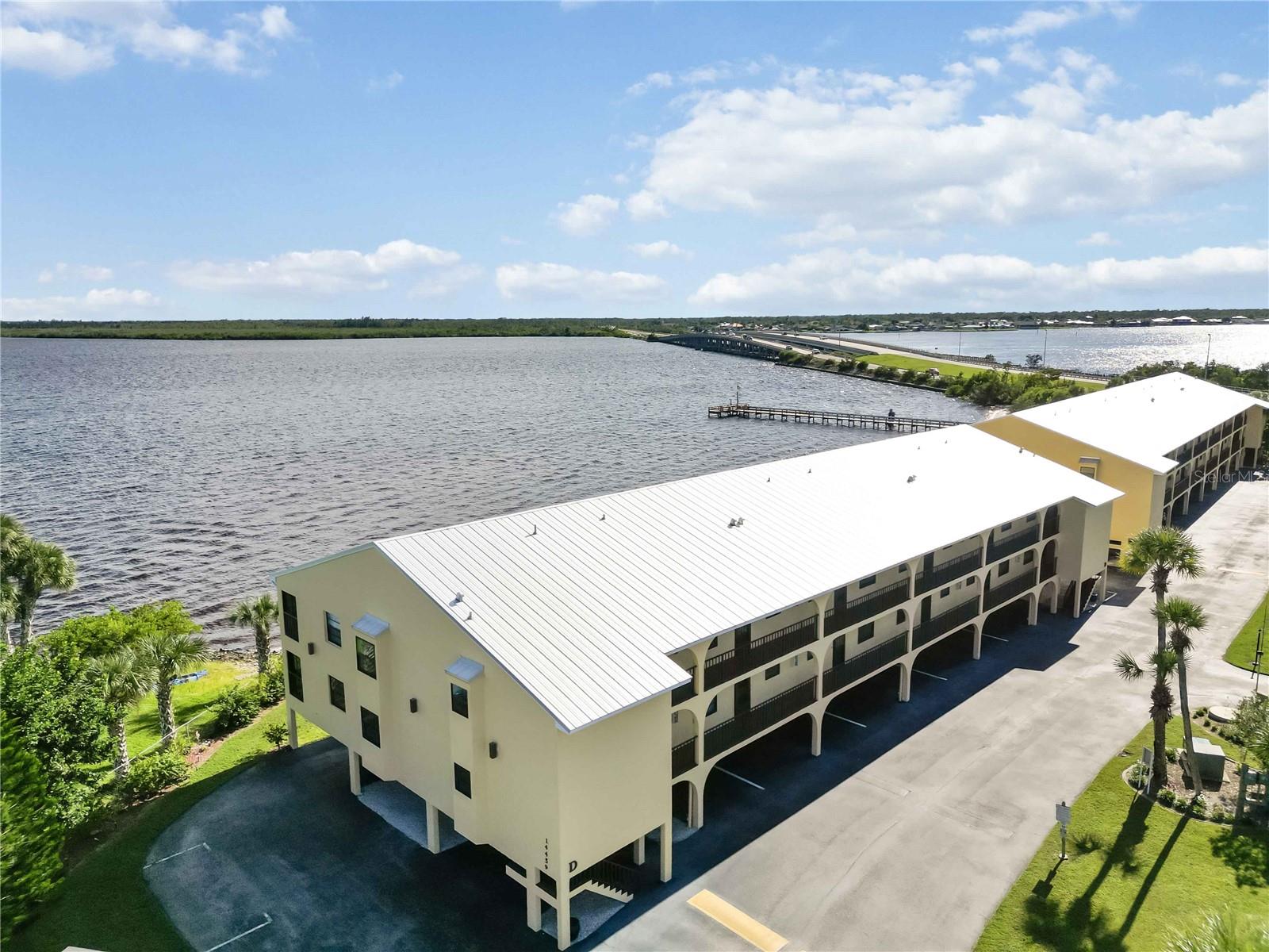 TARPON BAY PH 04 BLDG D - Residential
