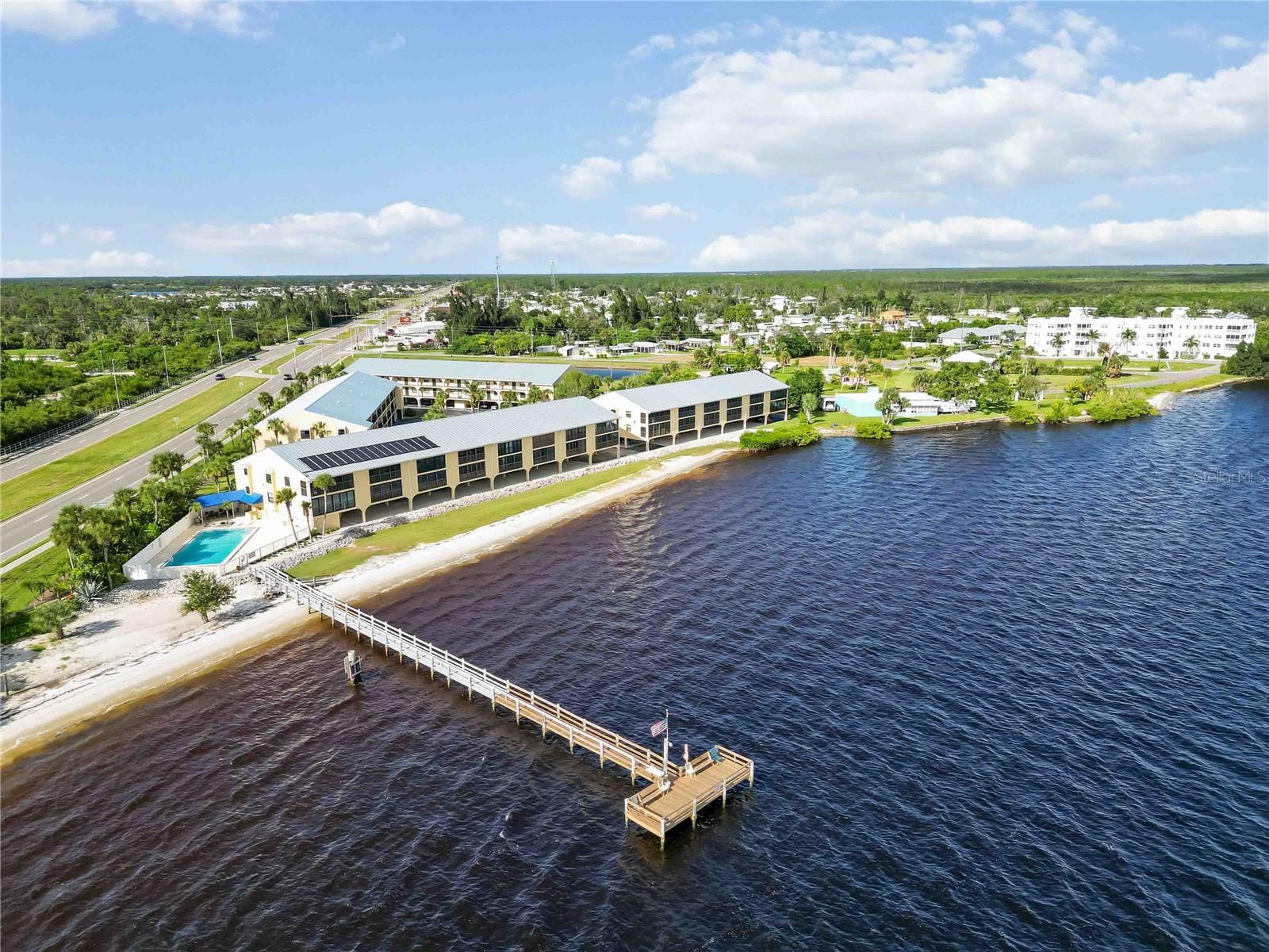 TARPON BAY PH 04 BLDG D - Residential
