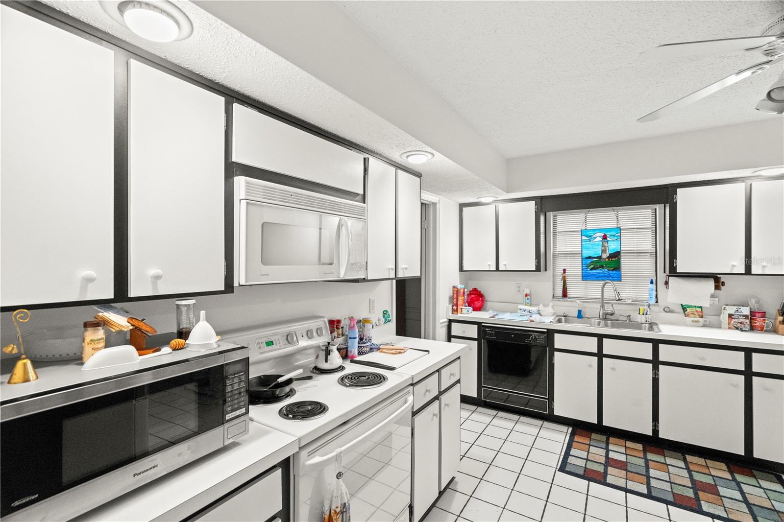 CARROLLWOOD SUB UNIT 22B - Residential