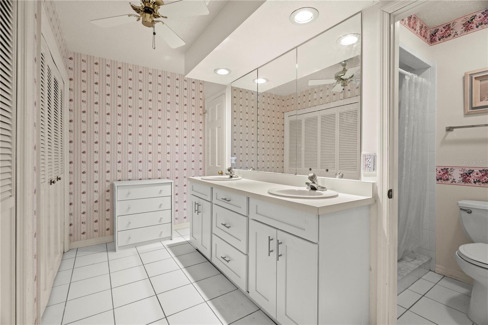 CARROLLWOOD SUB UNIT 22B - Residential