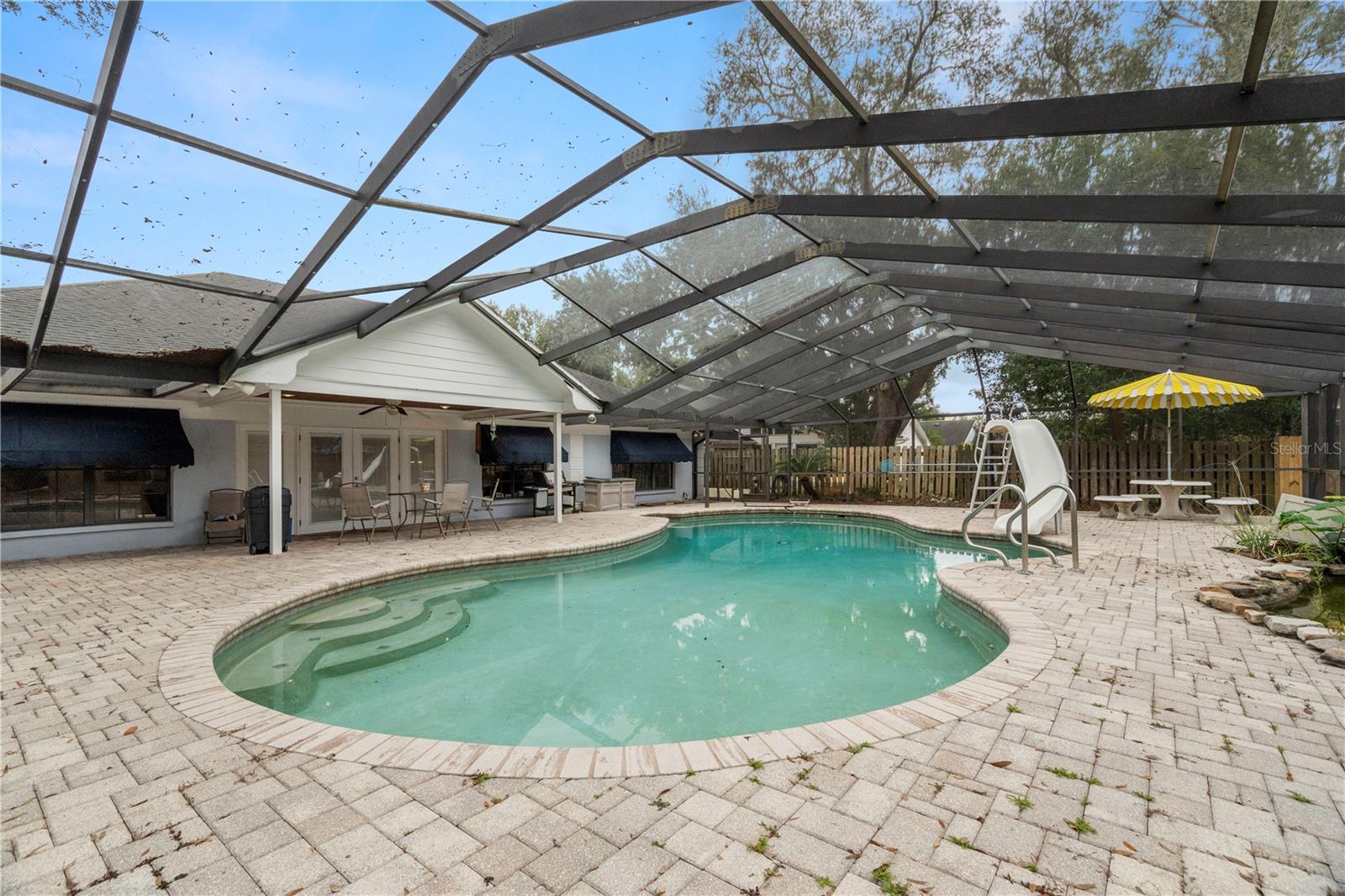CARROLLWOOD SUB UNIT 22B - Residential