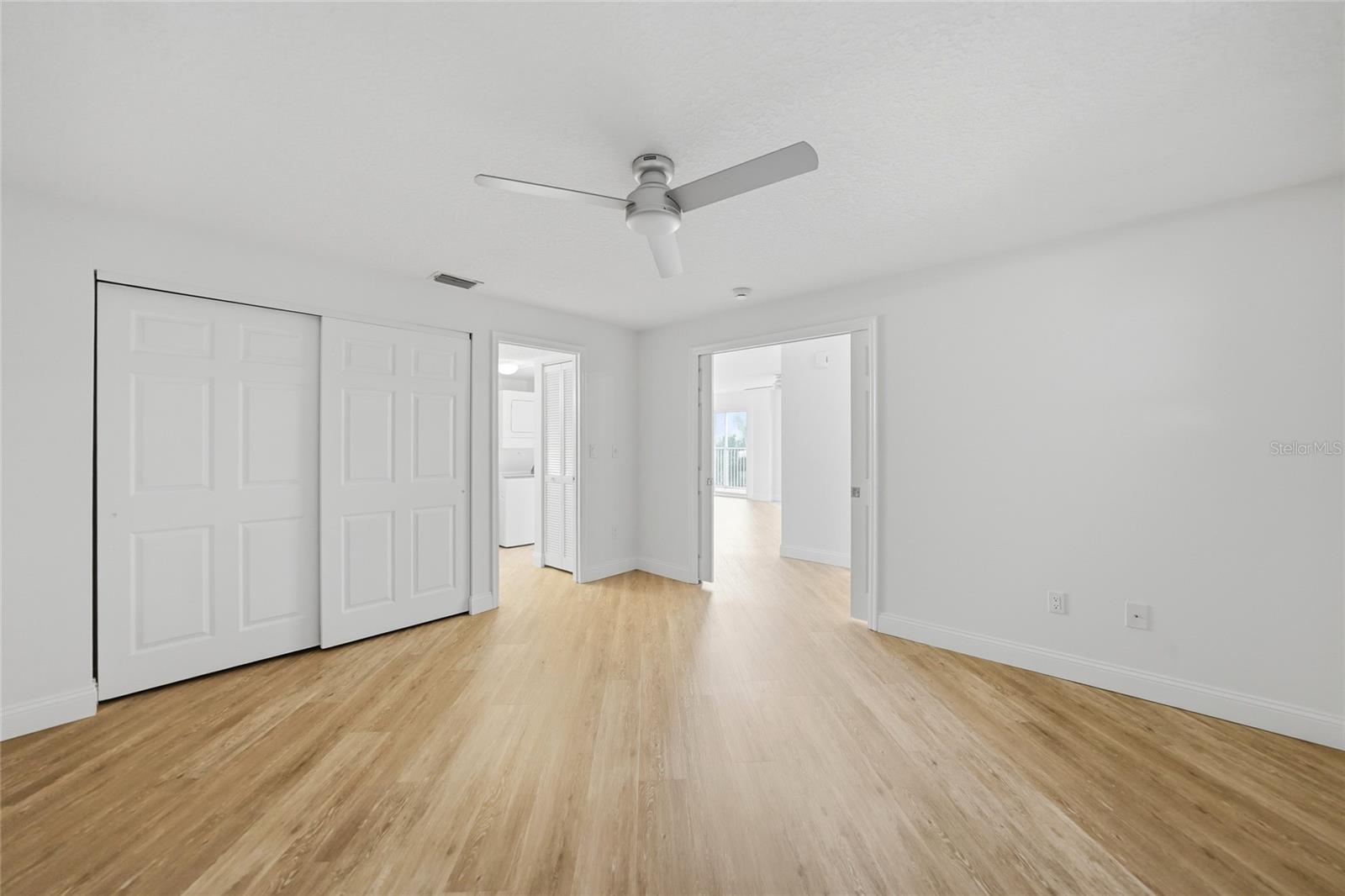 PARK BCH CLUB ASSOCIATION CONDO - Residential
