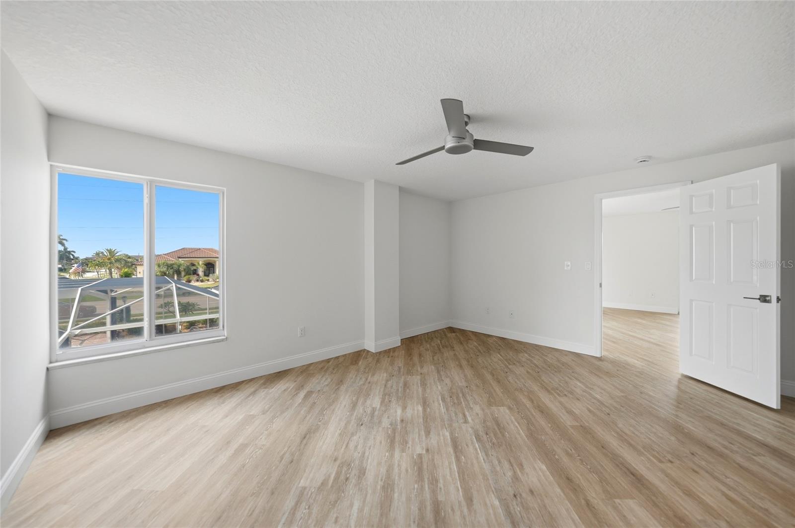PARK BCH CLUB ASSOCIATION CONDO - Residential