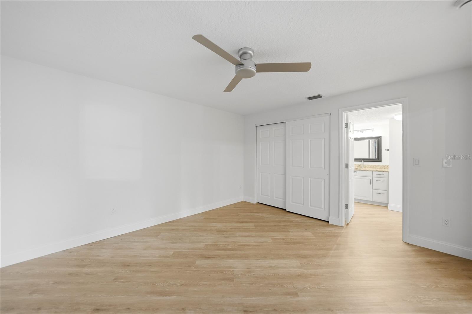 PARK BCH CLUB ASSOCIATION CONDO - Residential