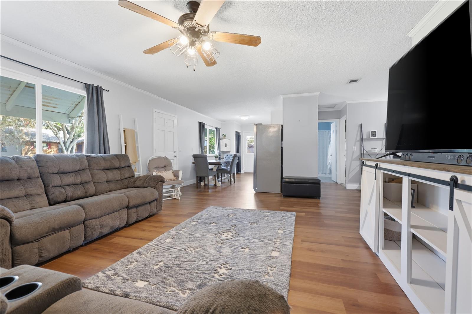 1842 ROYAL PALM DRIVE