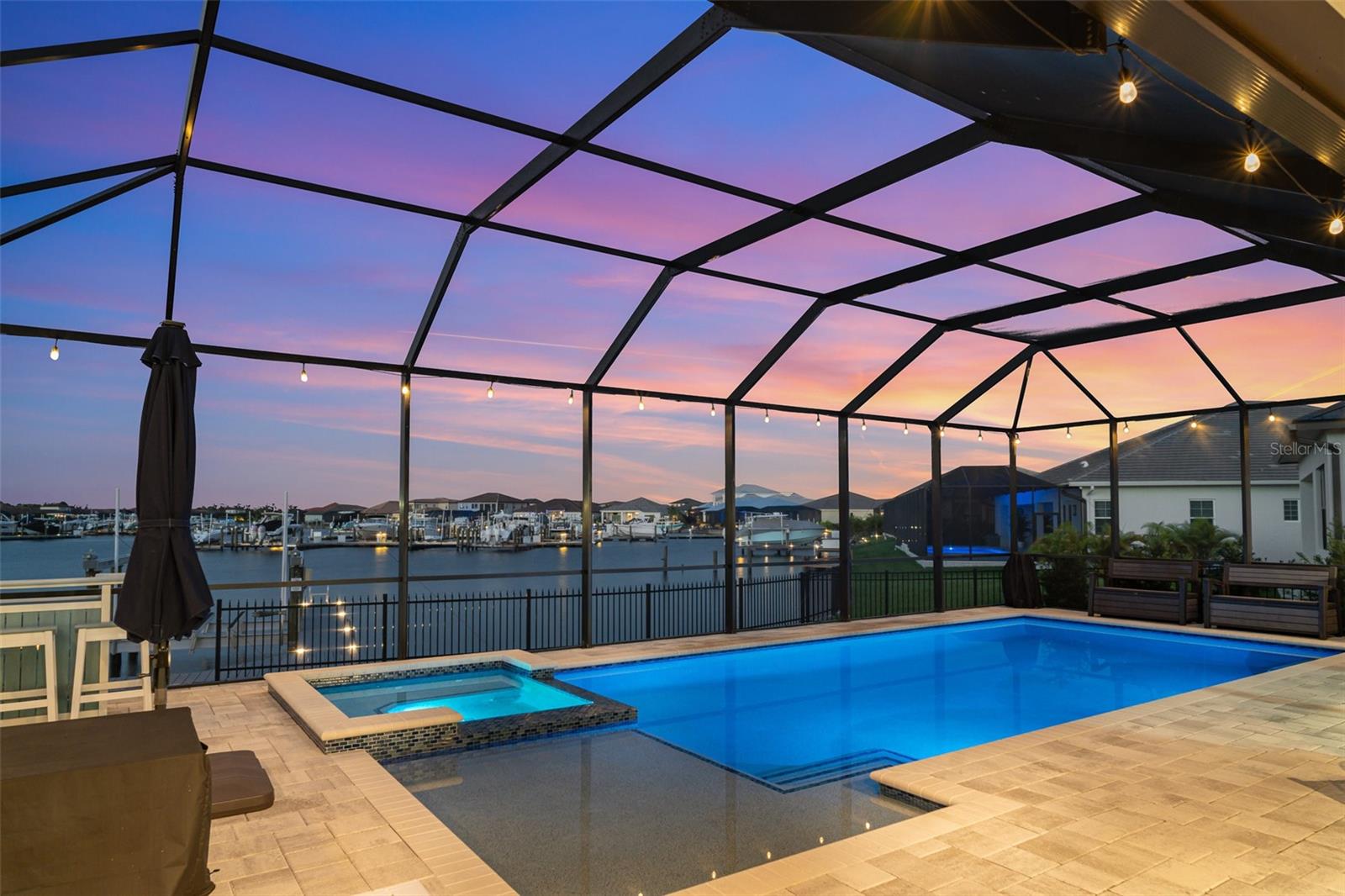 SANCTUARY COVE - Residential