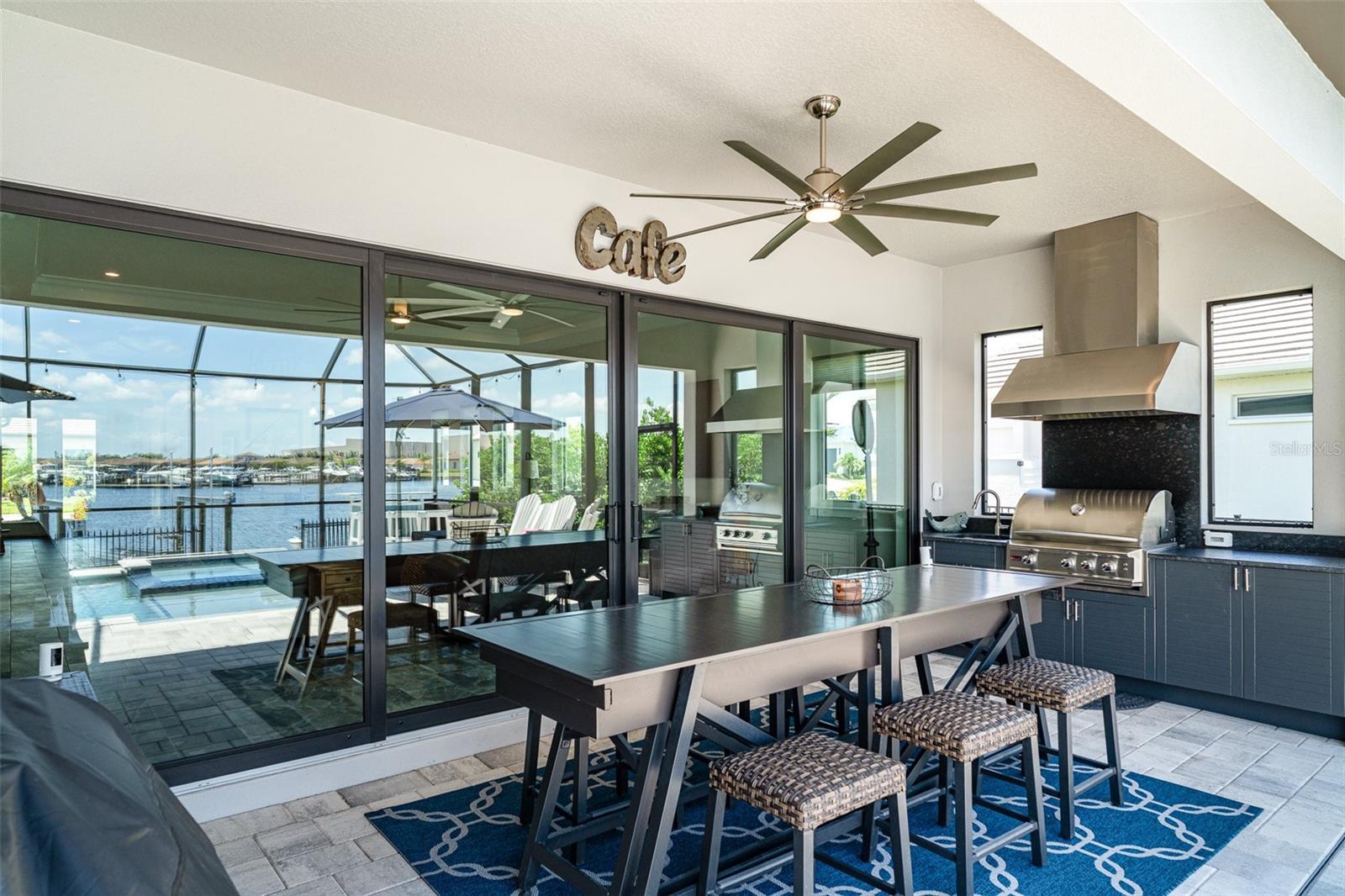 SANCTUARY COVE - Residential