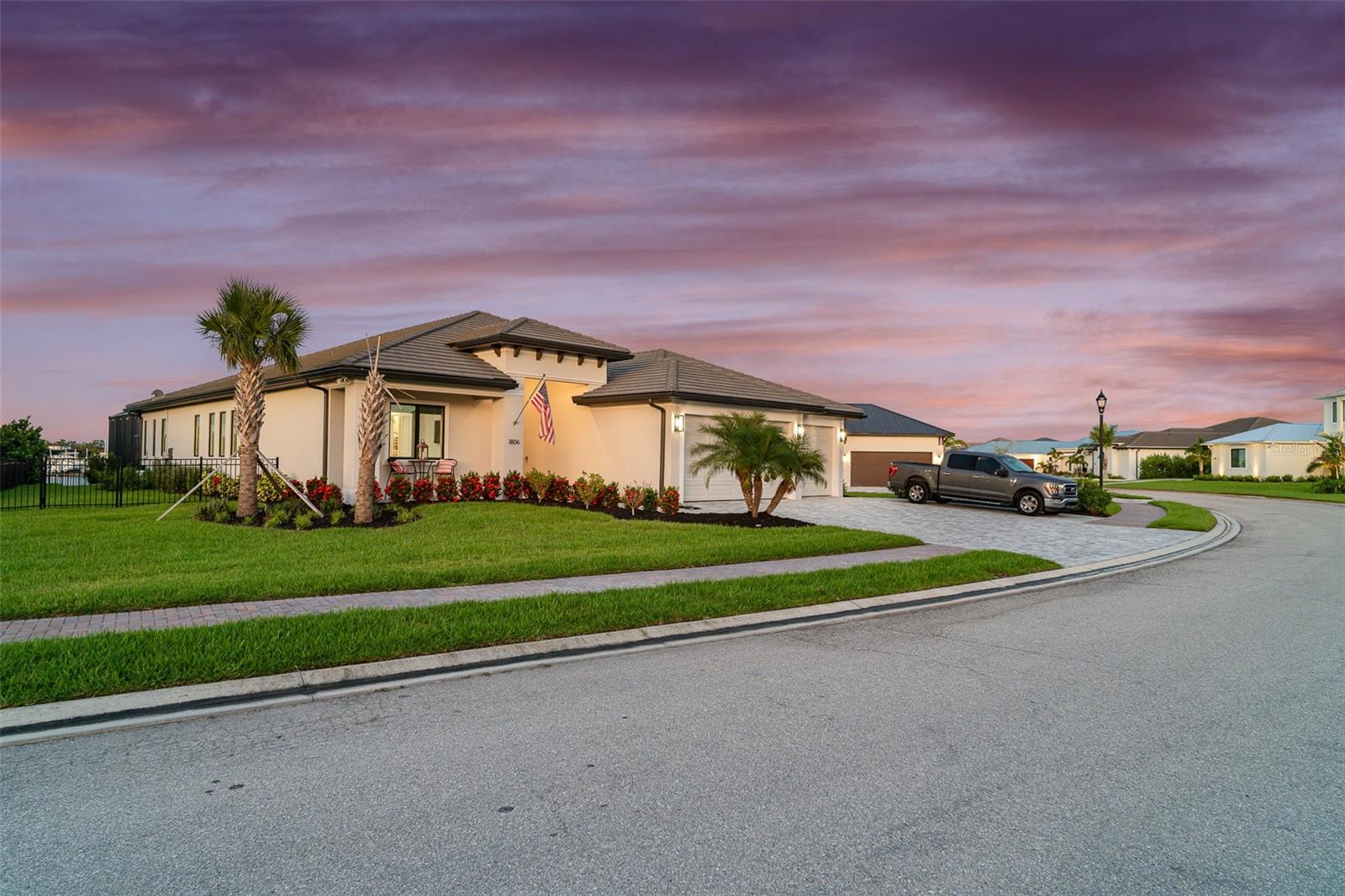 SANCTUARY COVE - Residential