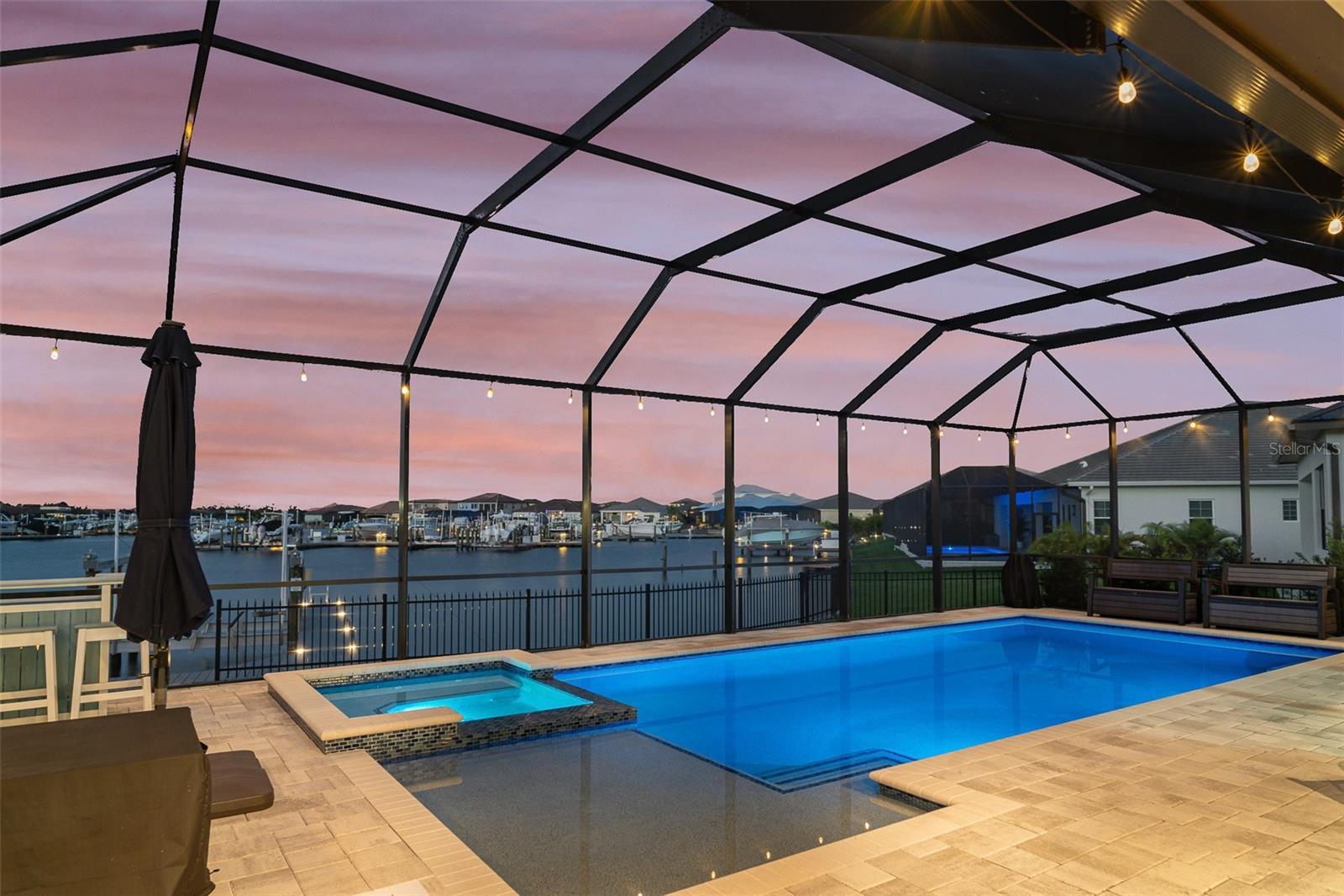 SANCTUARY COVE - Residential