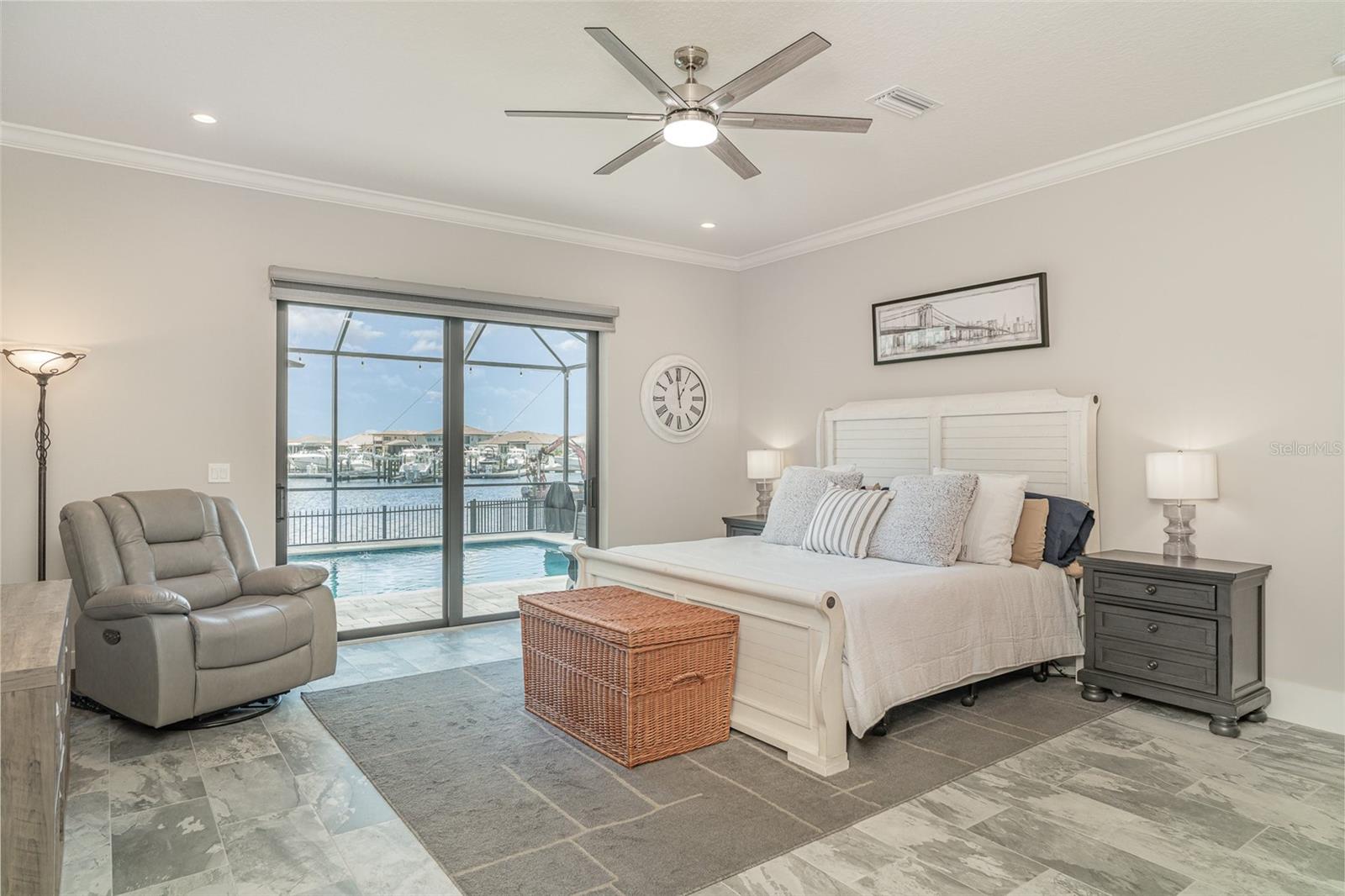 SANCTUARY COVE - Residential