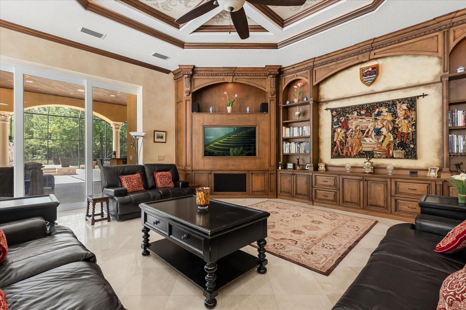 HAPPY TRAILS UNIT 5 - Residential