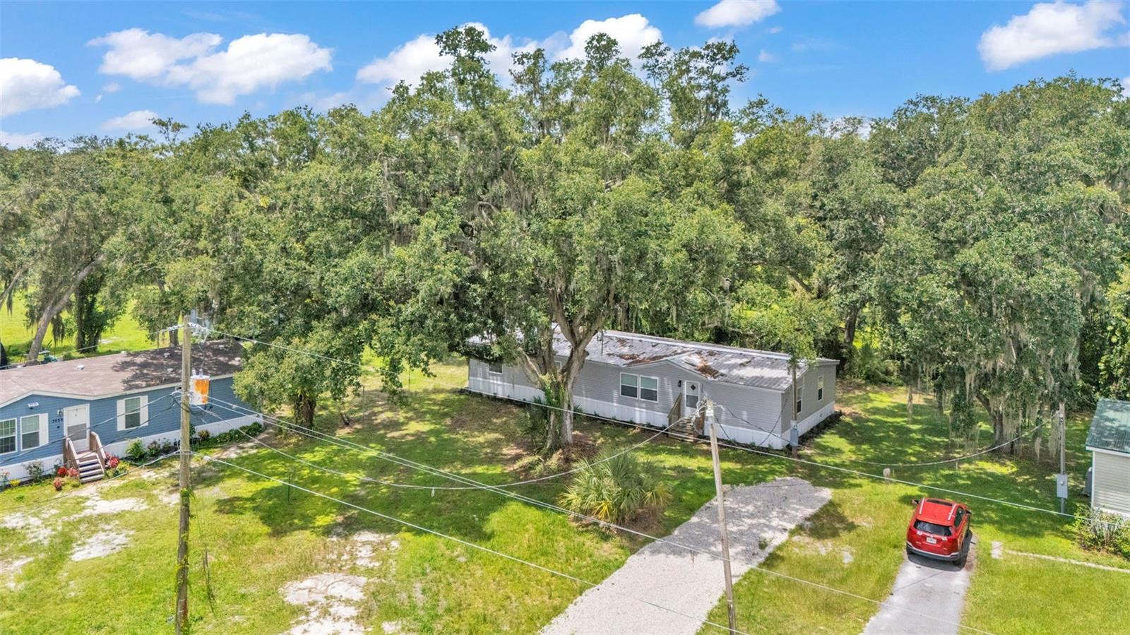 3548 SHADY BROOKE DRIVE W