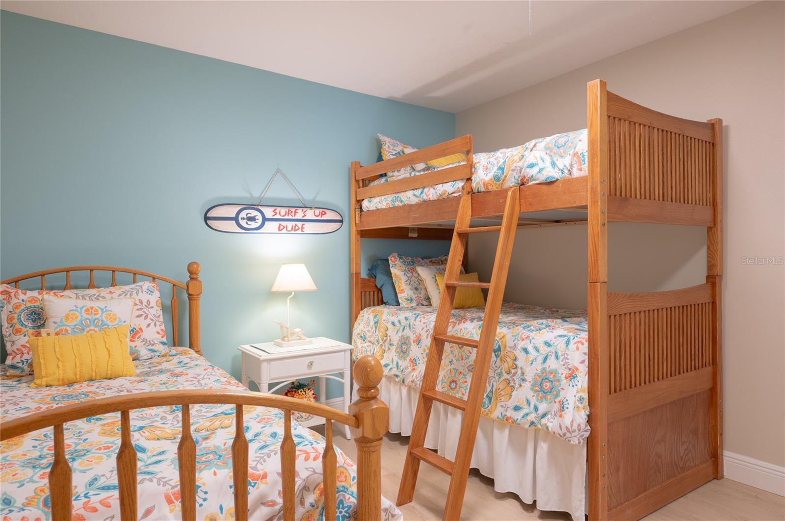 BAY PALMS - Residential