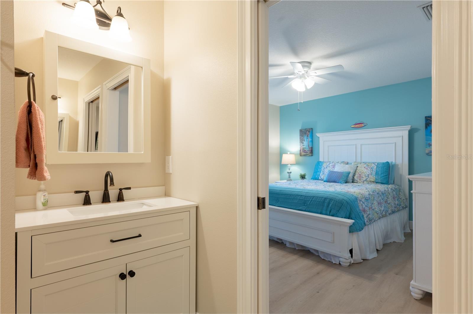 BAY PALMS - Residential