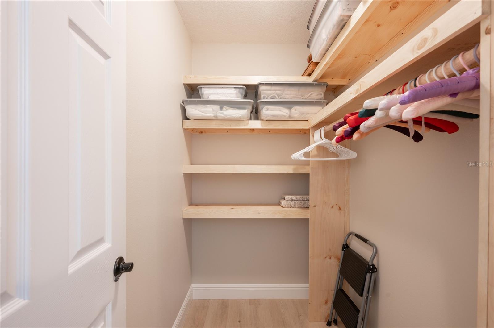 BAY PALMS - Residential