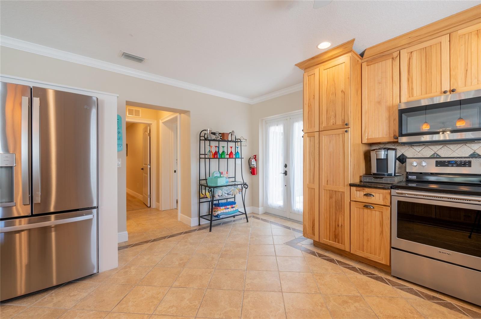 BAY PALMS - Residential