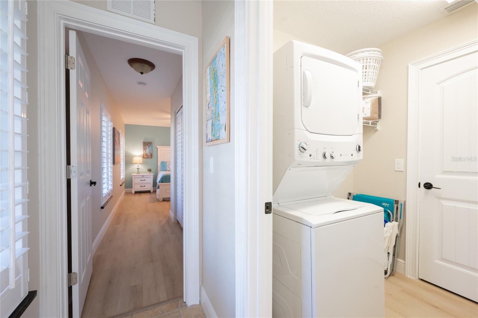 BAY PALMS - Residential