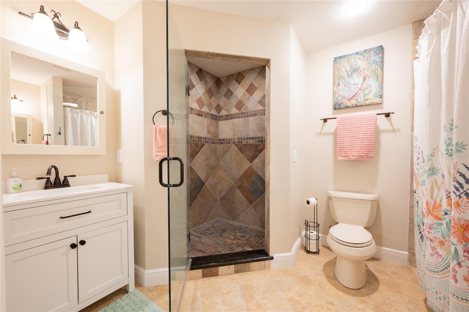 BAY PALMS - Residential