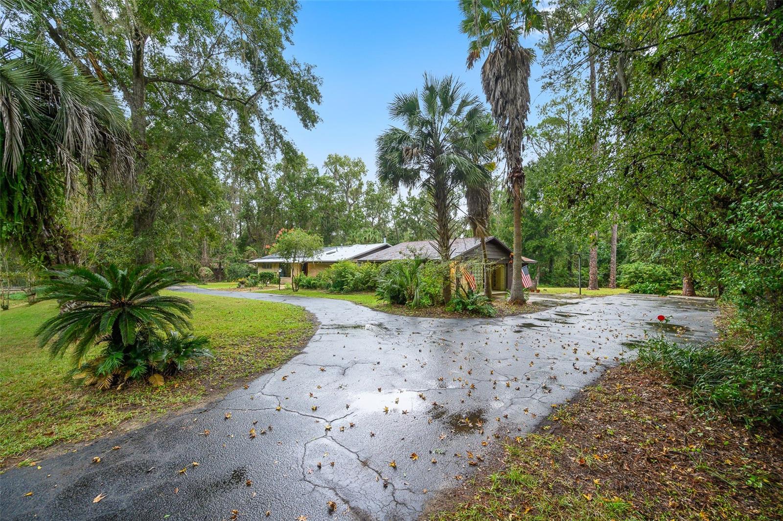 UNIVERSITY ACRES - Residential