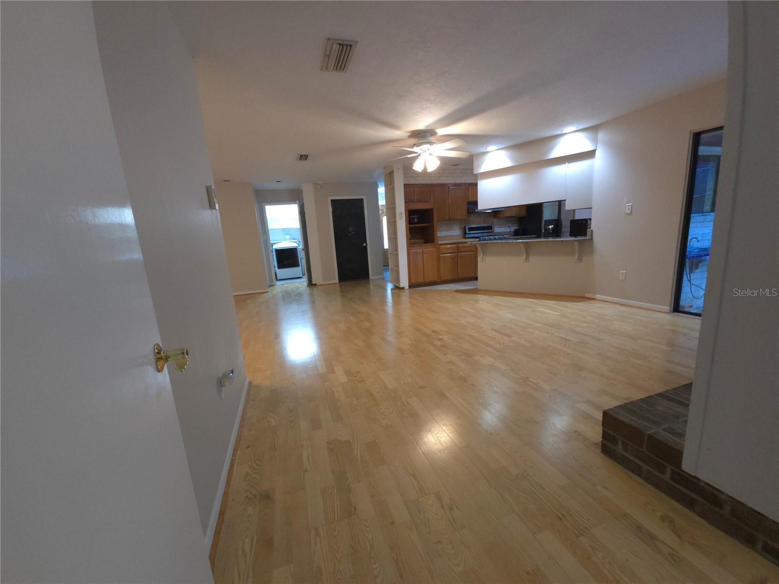 UNIVERSITY ACRES - Residential