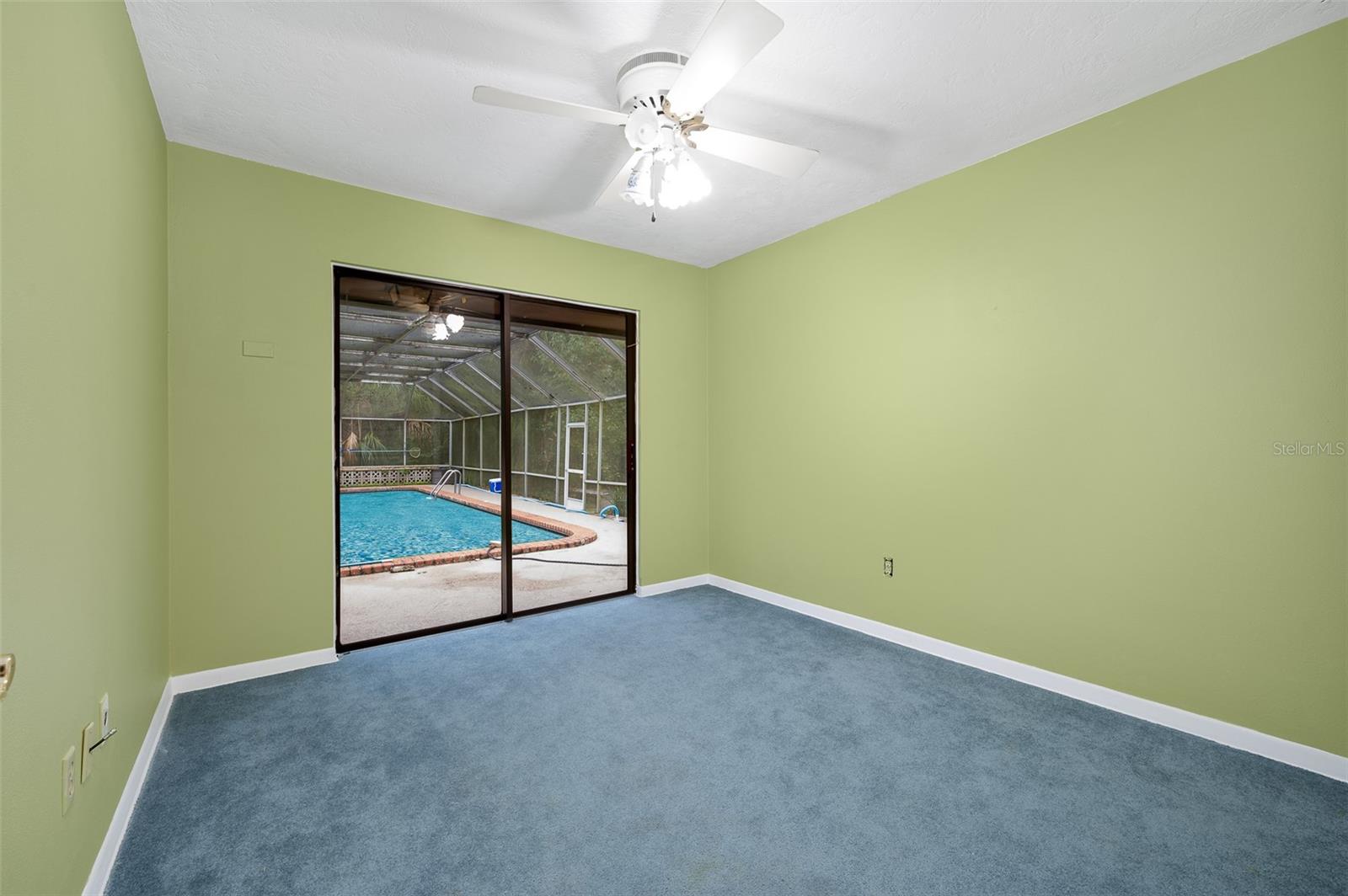 UNIVERSITY ACRES - Residential