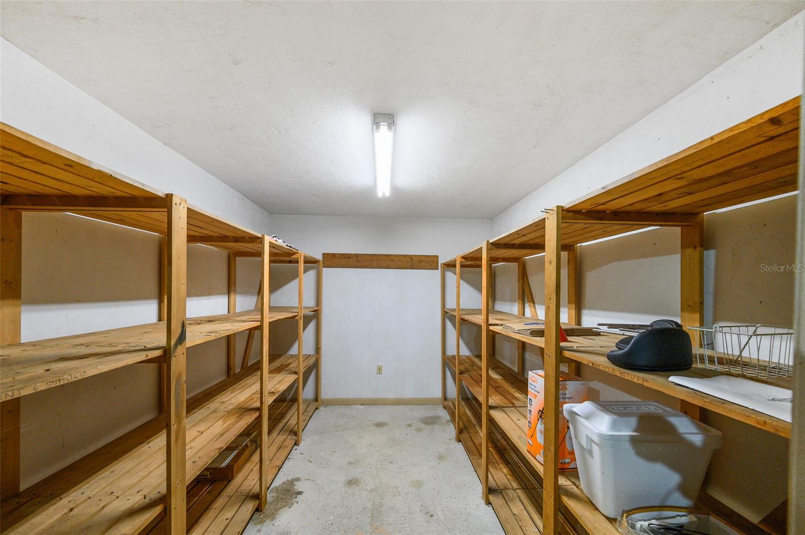 UNIVERSITY ACRES - Residential